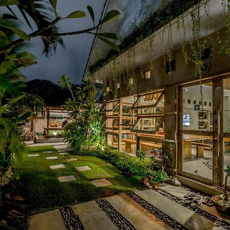 Lokal Bali Hostel Kuta Lombok Eksteriør bilde
