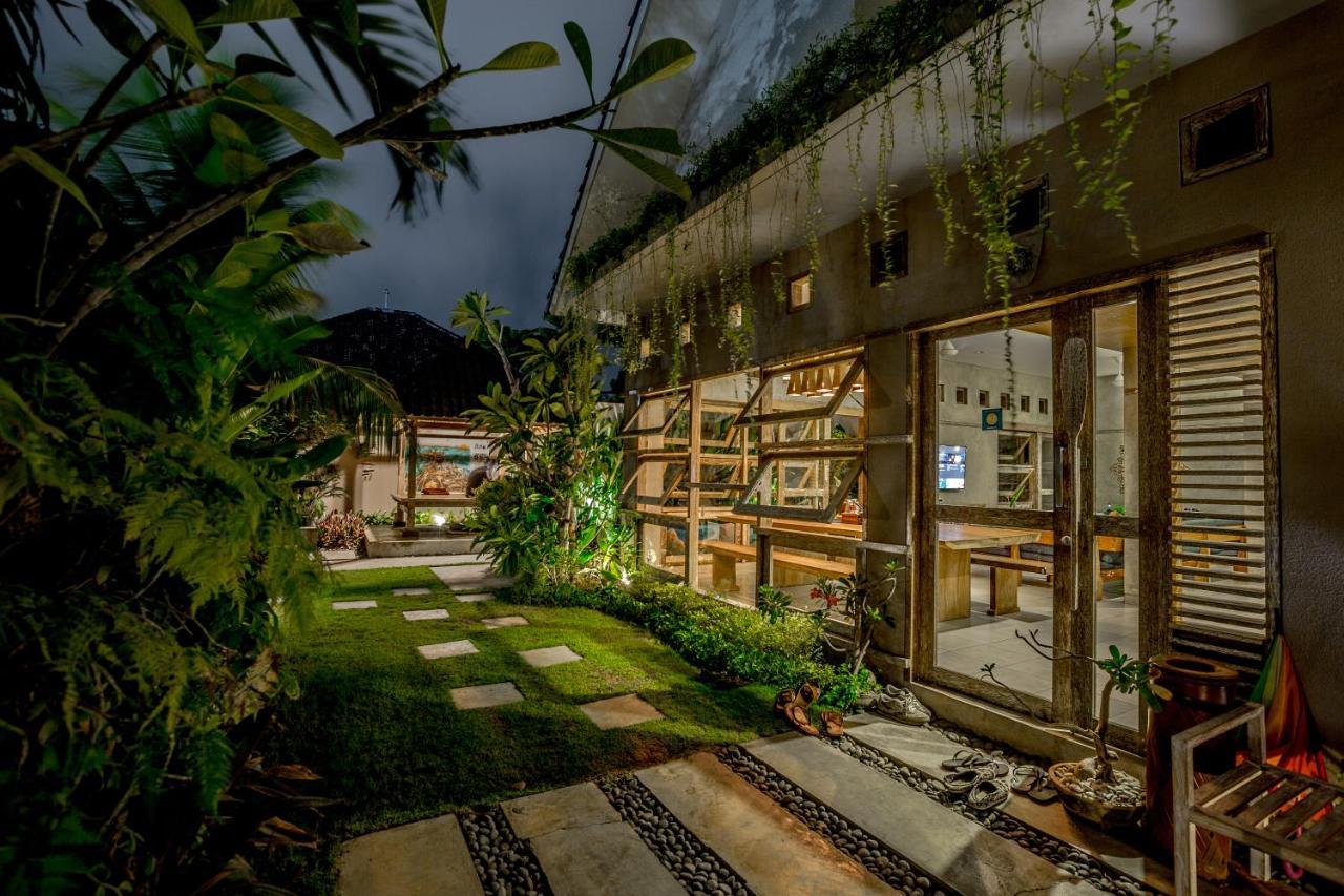Lokal Bali Hostel Kuta Lombok Eksteriør bilde