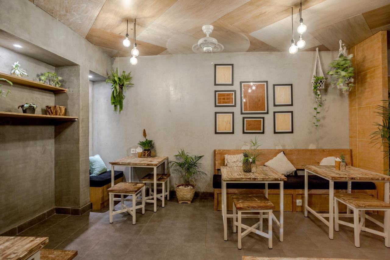 Lokal Bali Hostel Kuta Lombok Eksteriør bilde